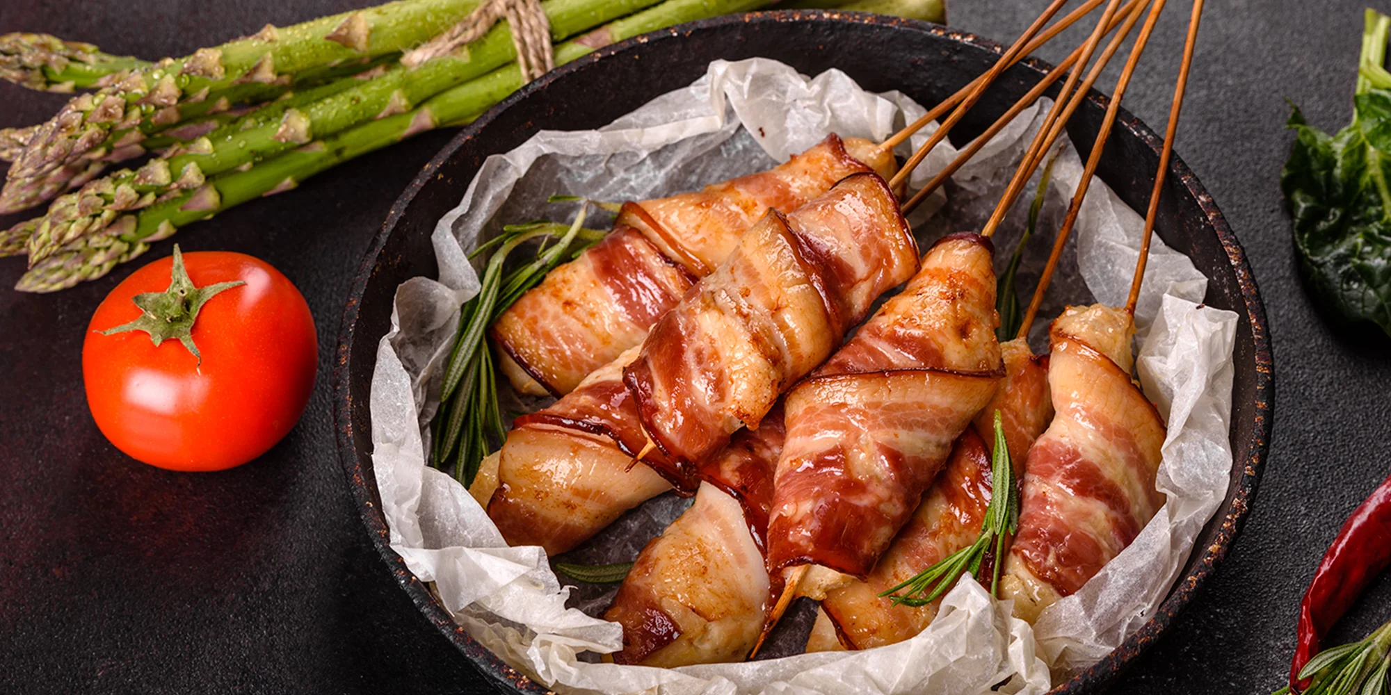 Rollitos de carne envueltos con tocino